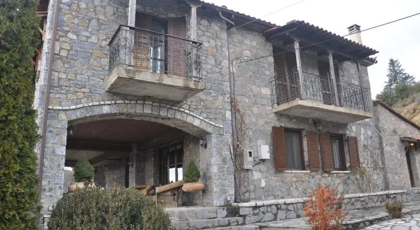 Kastraki Vacations House - Image 1
