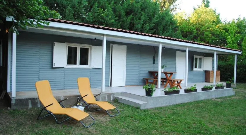Akarattya Endless Summer Woodhouse - Image 1