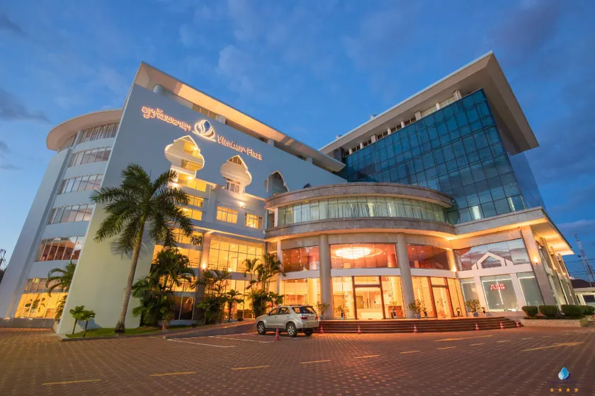 Vientiane Plaza Hotel - Image 1