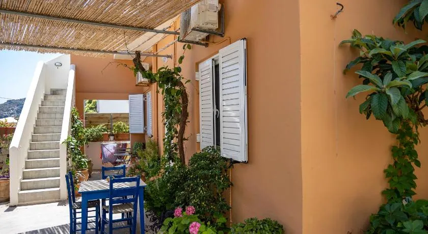 Katerina Rooms & Studios - Image 1