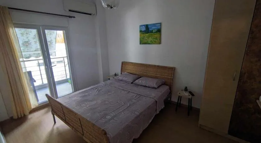 2 bedroom traditional apartment 40m from the sea - Image 1