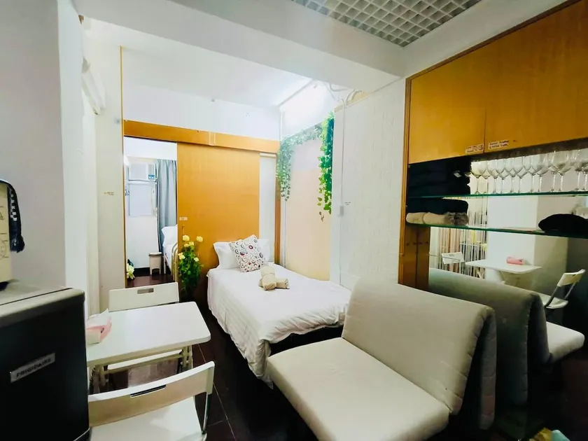 Cozy Apartment W/ 2 Bedrooms close the Macau ferry - Image 1