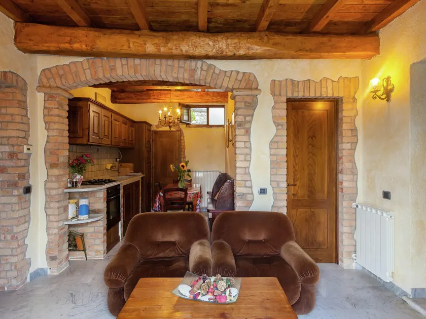 Farmhouse in Aulla with Private Pool - Image 1
