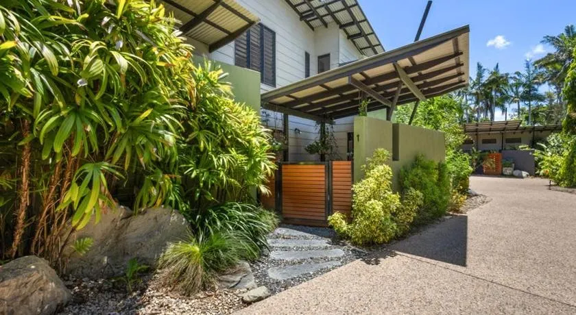 Escape to Paradise Villa 1 - Image 1