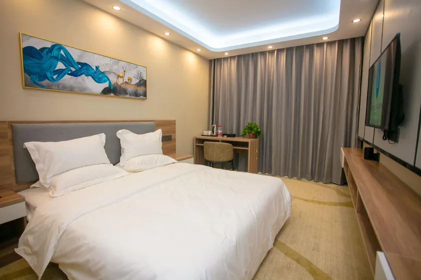 Brunei Hotel - Image 1