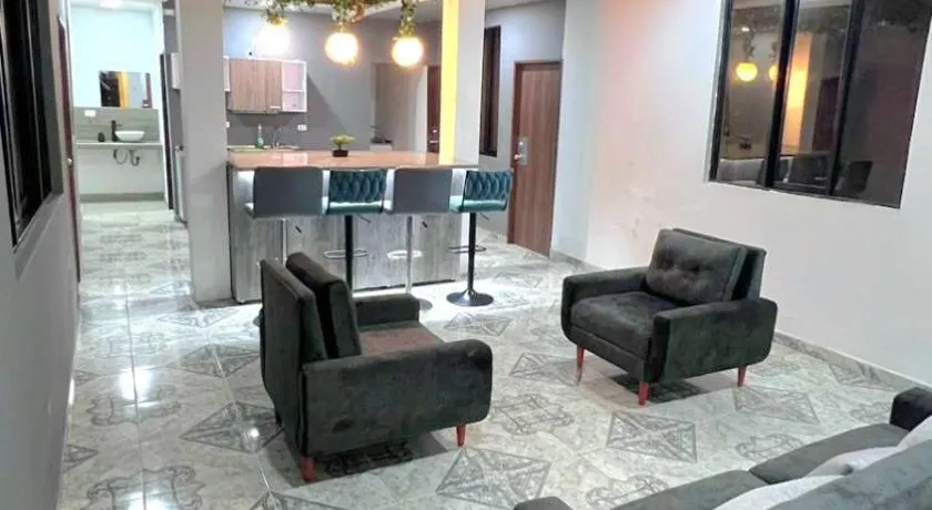 Pomona Coliving Centro - Image 1