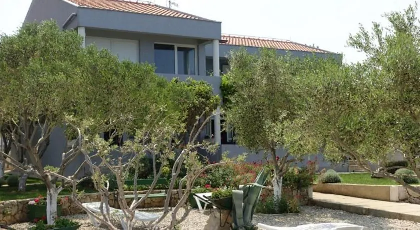 Apartments Ivo - Image 1