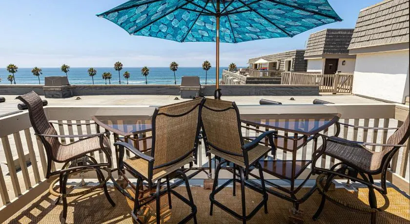 Penthouse Ocean & Sunset Balcony Views - G-323 - Image 1