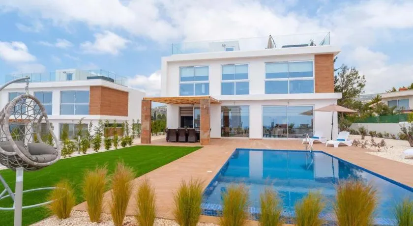 Holiday Home Coral Elite Residence mit Pool und Whirlpool by Interhome - Image 1