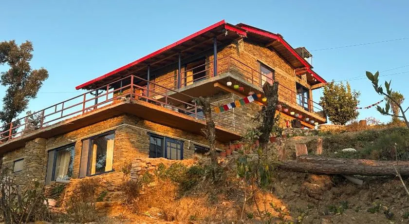 Stonewood Homestay - Image 1