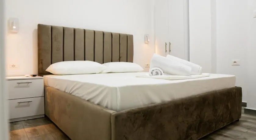 Tepelena Center Hotel - Image 1