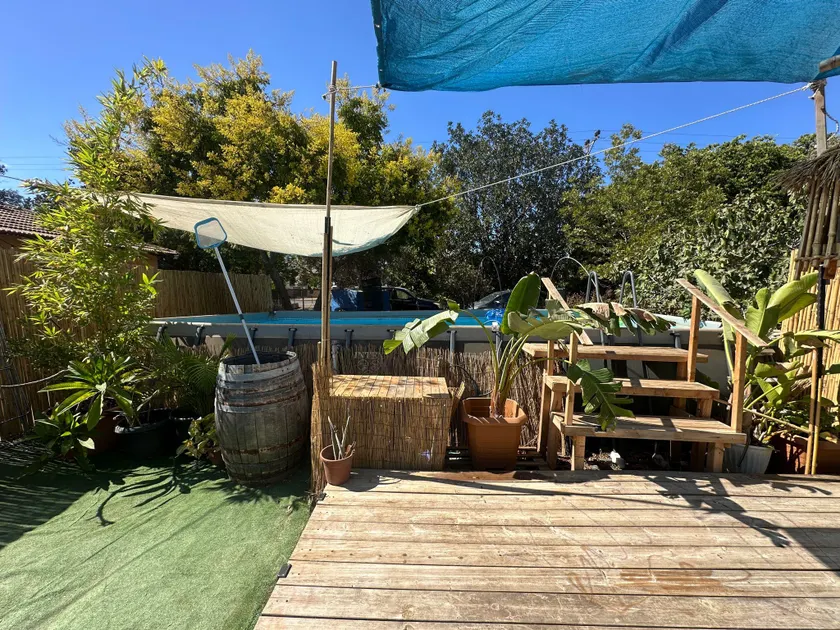The Caravan in the Moshav - Image 1