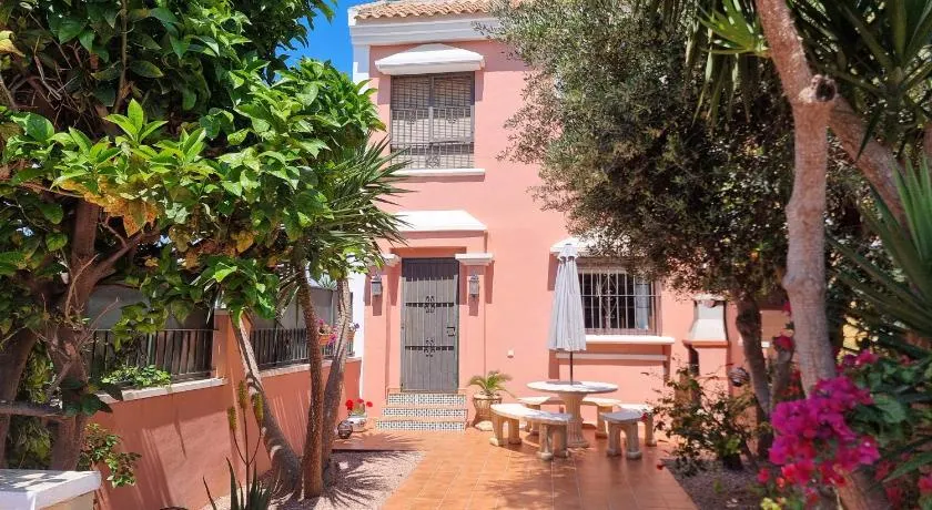 Calle Carlos Primero, Roda - Image 1
