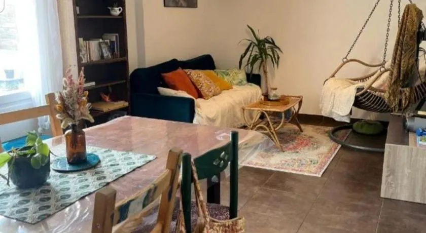 Chambre double chez l'habitant proche du circuit - Image 1