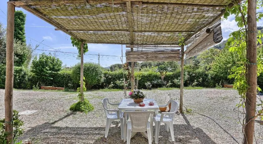 Appartement de vacances \"Il Giardino Nel Sole Bilo\" avec climatisation, jardin et terrasse - Image 1