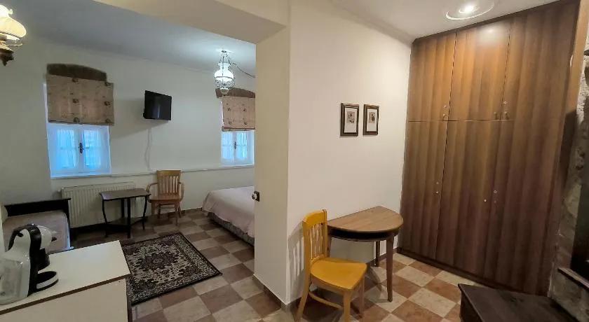 Venetula's Rooms - Avoketa - Image 1