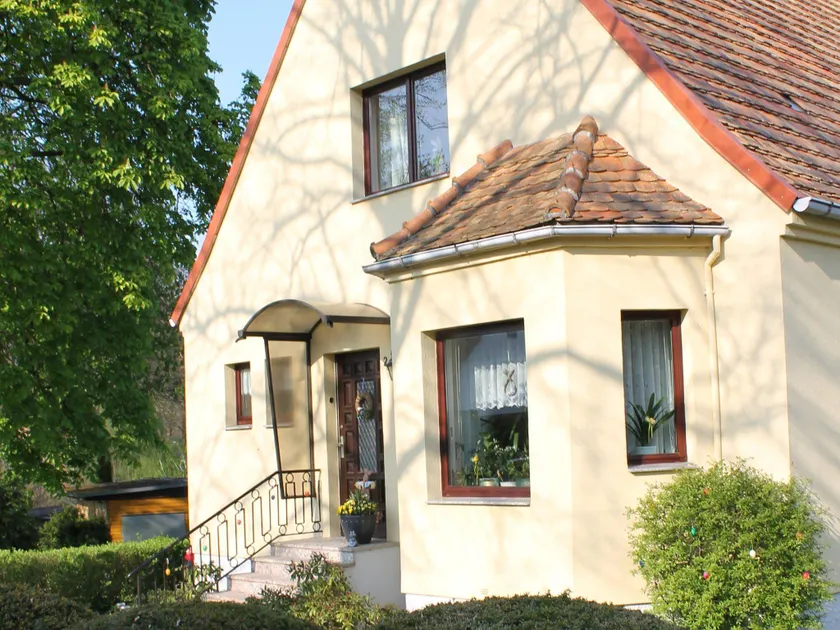 Cozy Apartment with Garden, Barbecue, Bicycle Storage - Image 1