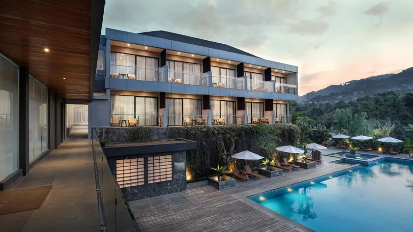 Forest Hills Hotel Ciwidey - Image 1
