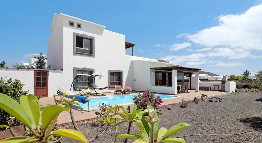 Villa Montaña Roja - Image 1