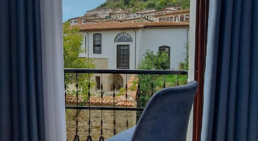 Villa Mishel - Image 1
