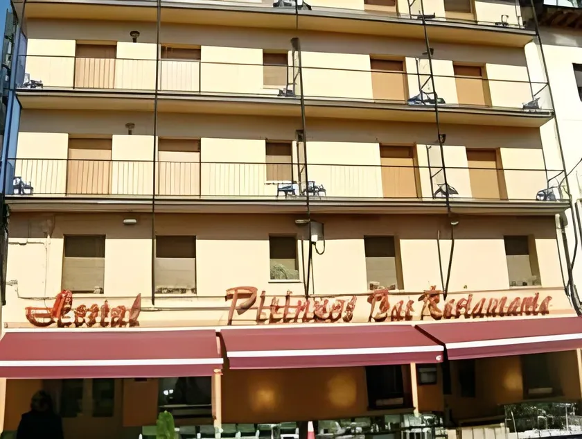 Hostal Pirineos Ainsa - Image 1