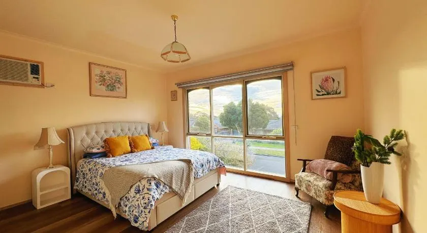 Oceanview 4B2B Two-story House with Big Balcony! - Image 1