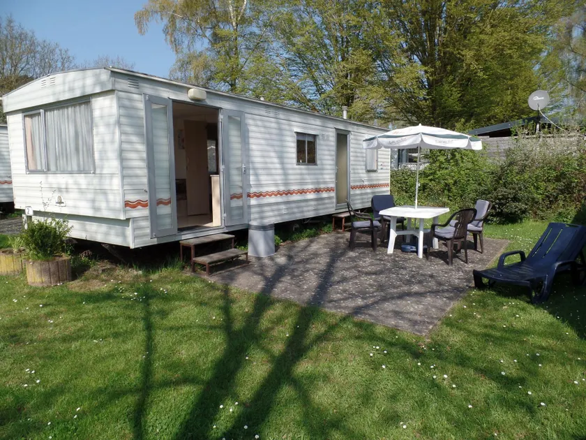 Carefully furnished mobilehome on the border with Luxembourg - Image 1