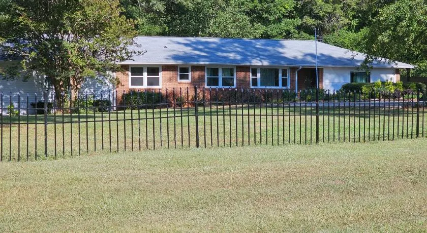 Serene Conyers Escape - Gateway to Atlanta - Image 1