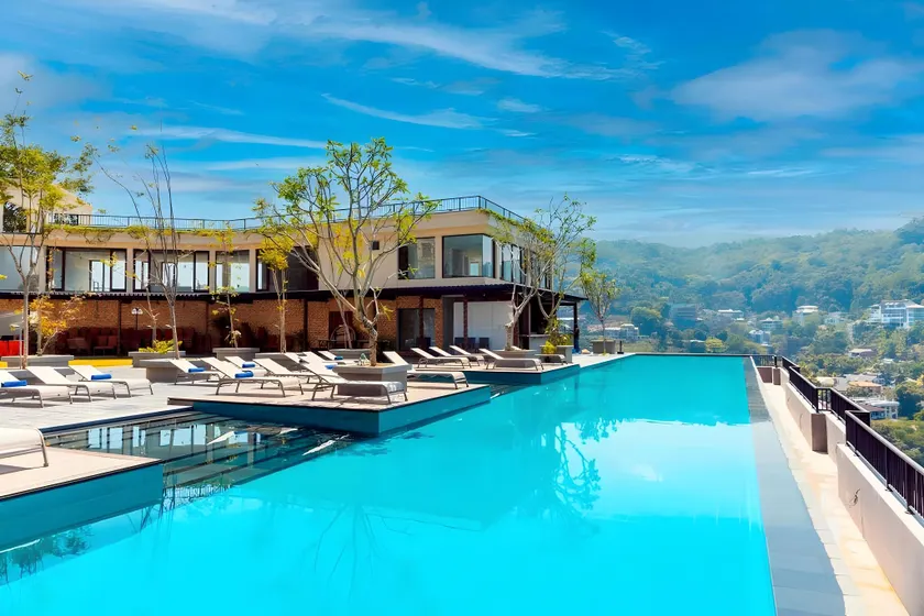 Thilanka Hotel - Image 1