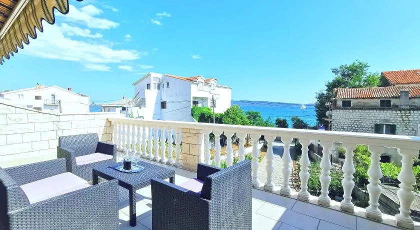 Apartments Mira - Image 1