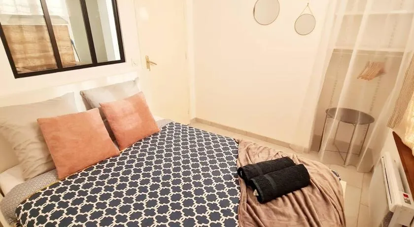 Appart' Lumineux & Chic. Parking Rue Sans Stress - Image 1