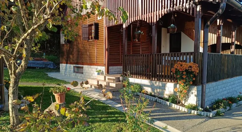 Kuća za odmor Laura - Image 1