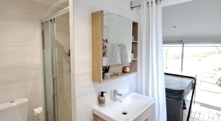 Adorelys séjour bien être - spa et massage - Image 1