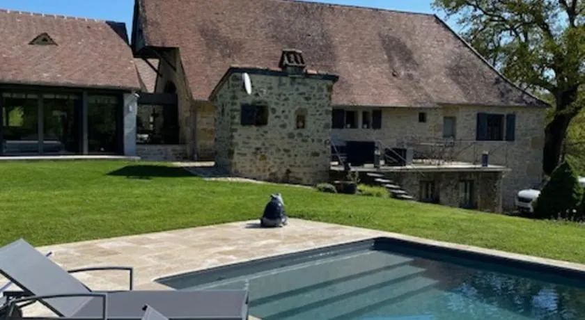 agréable chambre d hôte avec piscine ou jacuzzi - Image 1