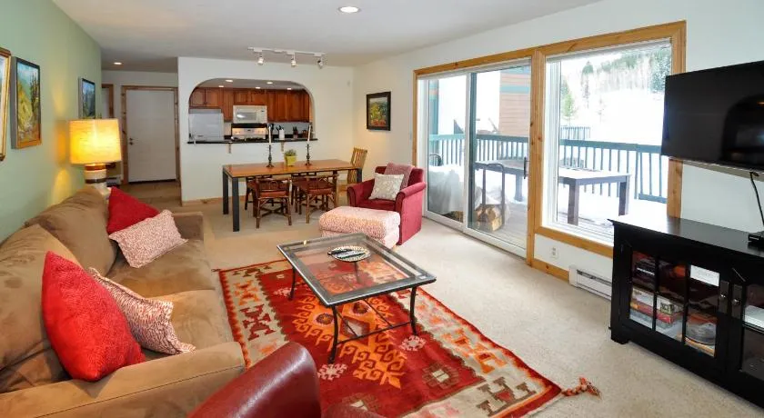 Cute 2 Bedroom East Vail Condo #1202 with Shuttle - Image 1