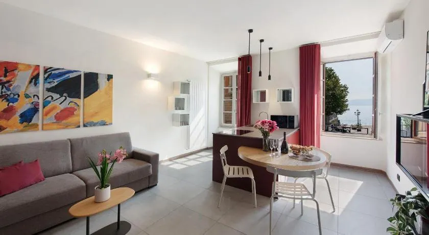 Appartement « Gemhouse Rubino » avec vue sur le lac, wi-fi et climatisation - Image 1