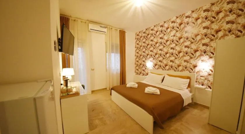 Maralbé Guest House - Image 1