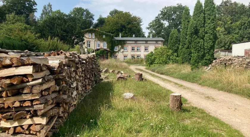 Wohnen im Gutshaus - Image 1