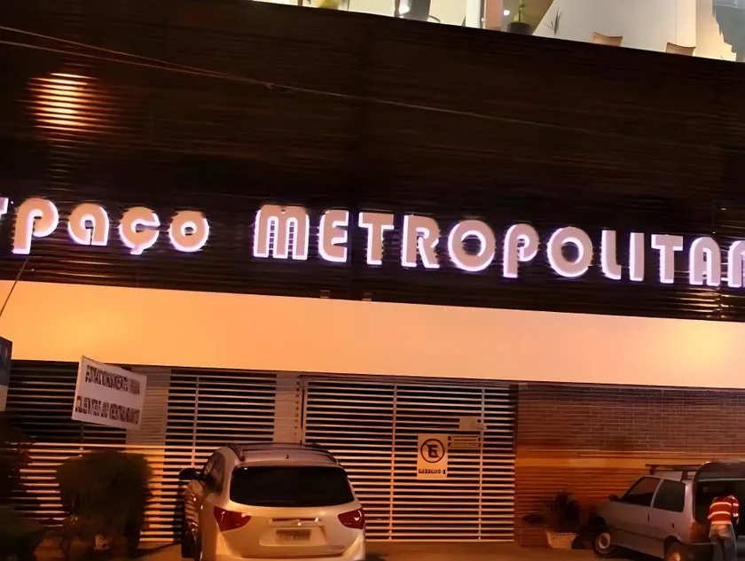 Hotel Metropolitano - Image 1