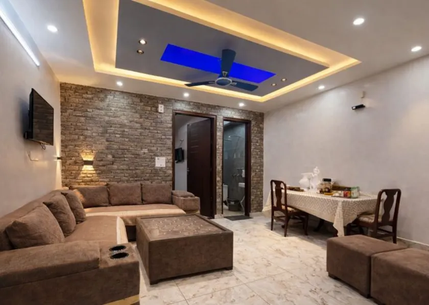 Bharti Apartments - Spacious & Luxury Stay - Image 1