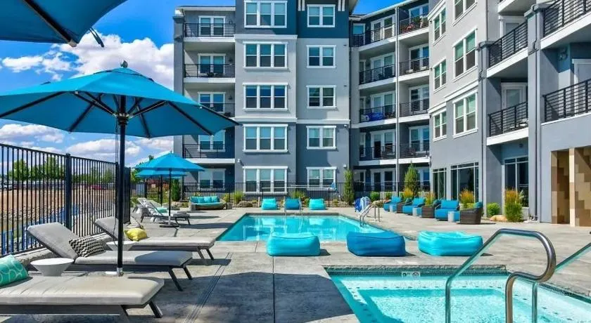 Appartement de vacances avec internet haut débit, piscine et barbecue | Vue lac - Image 1