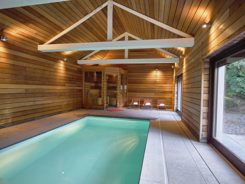 Luxurious Mansion in Stoumont with Indoor Pool - Image 1
