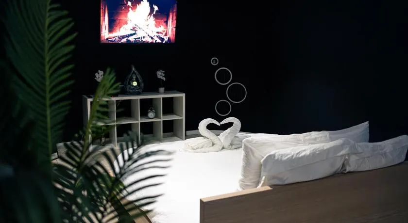 Blvck Spa - Image 1