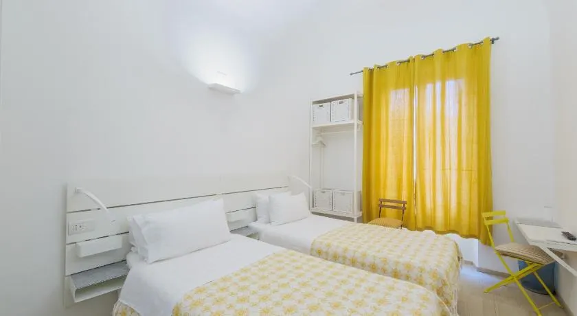 Central Savona - Image 1