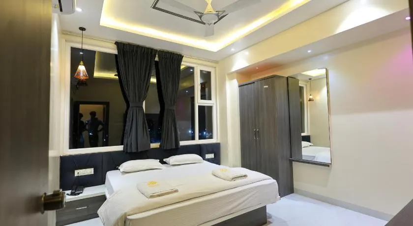 Nandini Executive Lodge - Image 1