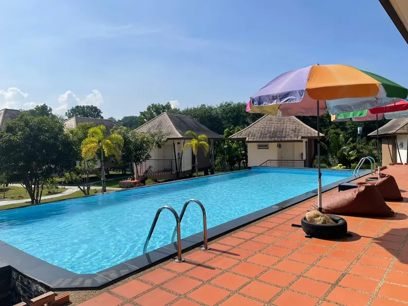 Tipparika Riverview Hotel - Image 1
