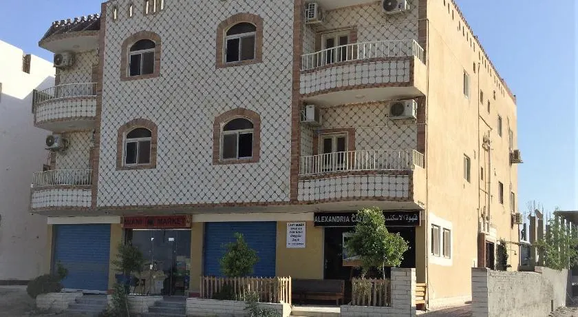 Lady Queen Apartment - Image 1