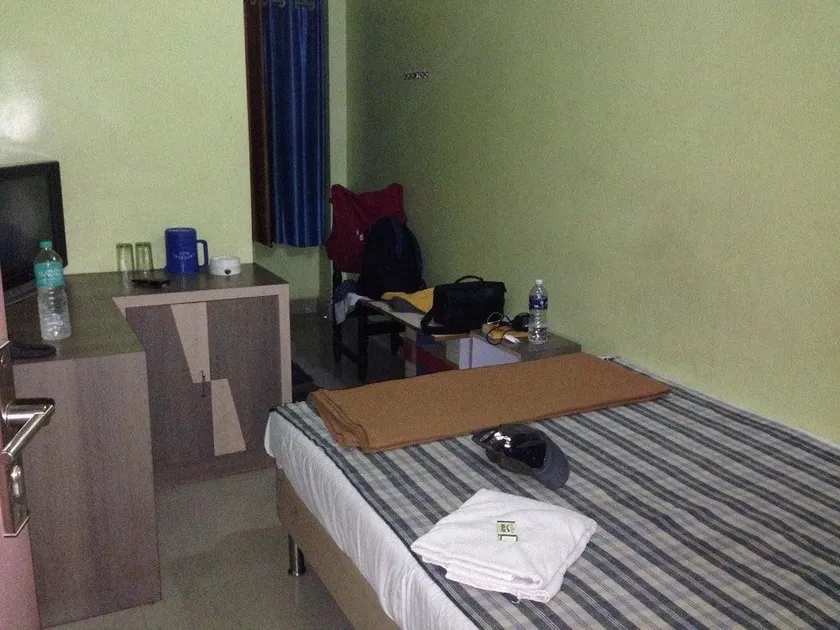 Hotel Anand Deluxe - Image 1
