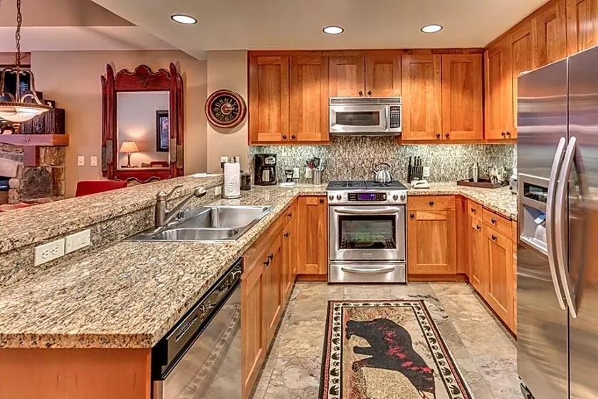 Tahoe Mountain Lodging - Image 1