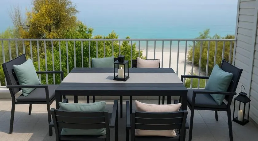 Beachfront Bliss Oasis - Image 1